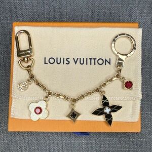 Louis Vuitton Malletage flower bag charm